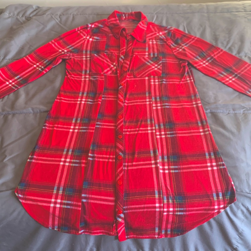 medium oversized red flannel
